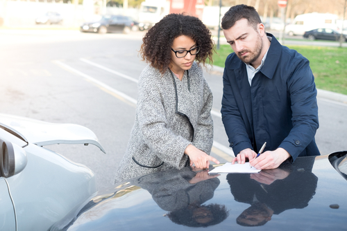 what to do when you get into a car accident, car accident lawyer Law Offices of Humberto Izquierdo JR.