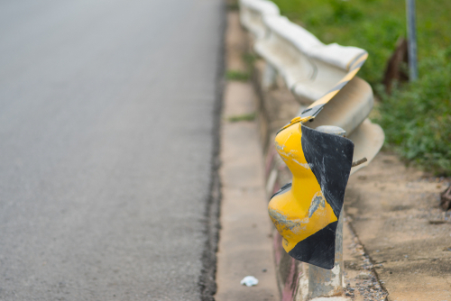 Cumming car accident lawyer, Cumming, GA – Single-Vehicle Crash on Hwy 20 Injures Driver