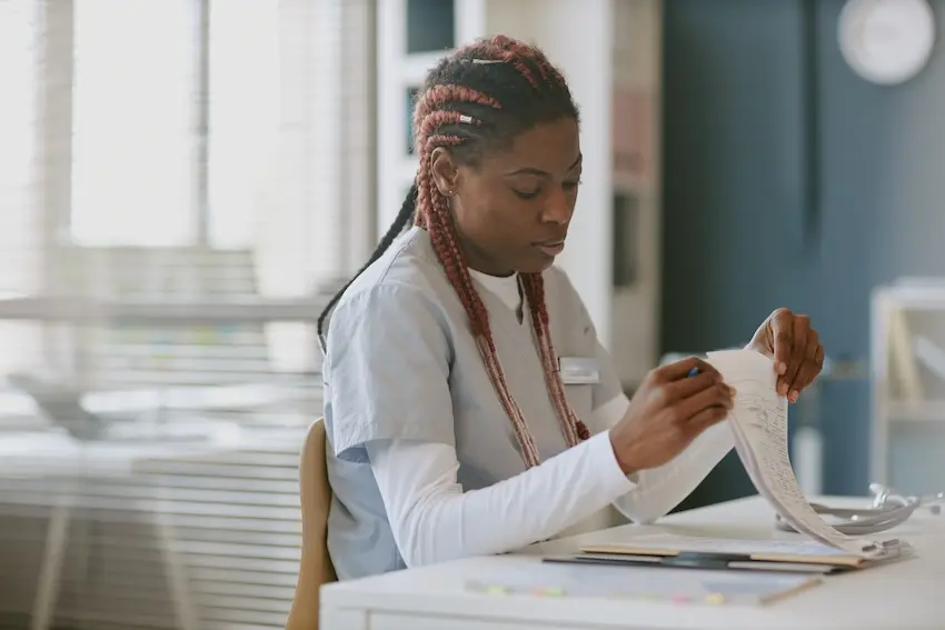 Gwinnett County workers' compensation lawyer consulting with an injured healthcare worker