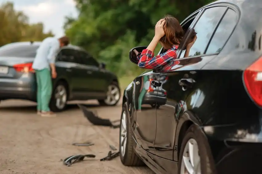 Car accident scene in Cumming, Georgia where evidence must be preserved before the filing deadline
