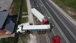 Truck accident in Cumming, Georgia